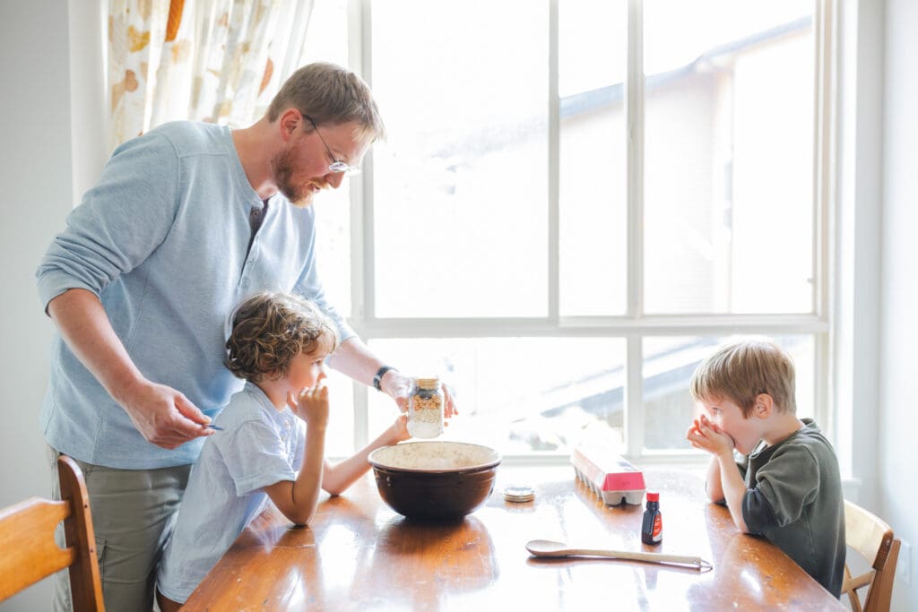 documentary-style in-home family photography