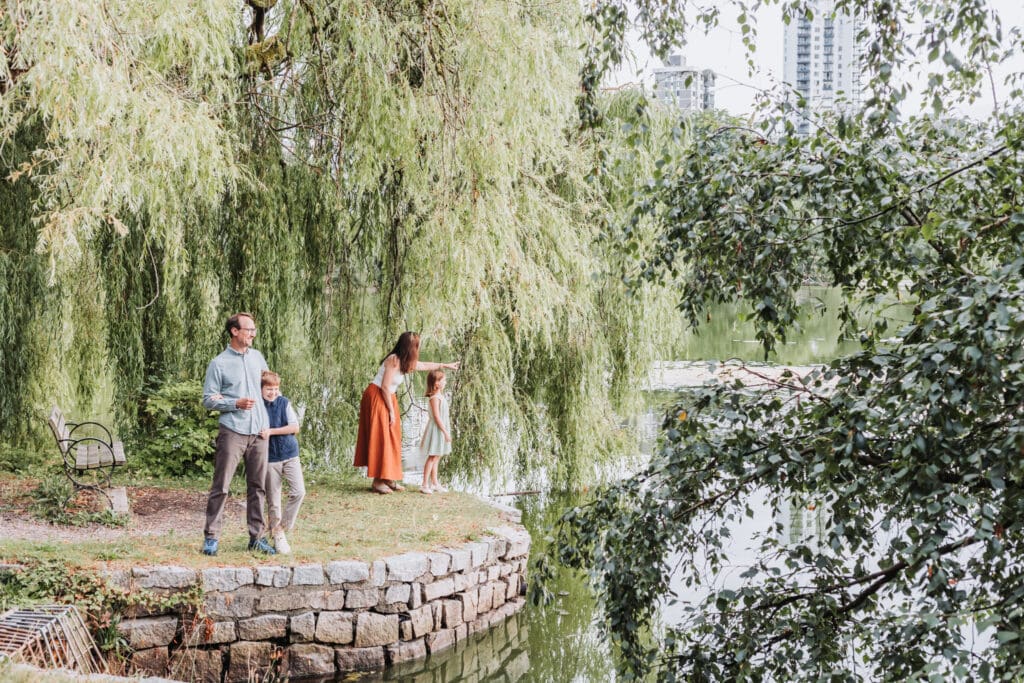 Lifestyle Family Photos at Stanley Park